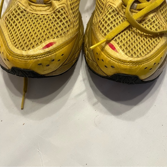 RUN DISNEY New Balance Run Disney 2026 ladies size 12 - Picture 3 of 15